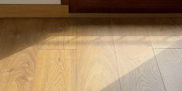 Rehabilitación / Reformas de Pisos Cózar · Instalación de Parquet, Gres, Porcelánicos y Moquetas